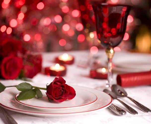 Comment décorer votre table pour la saint valentin ? c'est résolu